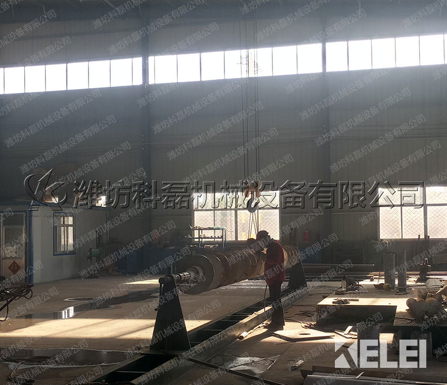 科磊螺旋輸送機(jī)絞龍焊接車間 第2張